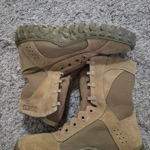 Rock sv2 special ops boots. (Military)